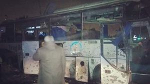 انفجار يستهدف حافلة ركاب سياحية بمنطقة الهرم- تويتر