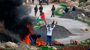تصدى مقاومون فلسطينيون بالرصاص لاقتحام قوات الاحتلال لبلدة قباطية جنوب جنين- جيتي