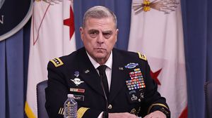 تخرج الجنرال ميلي (60 عاماً) من جامعة برينستون وشارك في حروب عديدة لا سيّما في العراق وأفغانستان- جيتي