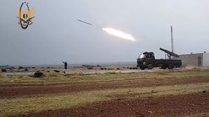 المعارضة  قصف  صواريخ  غراد  سوريا  إدلب- الجبهة الوطنية للتحرير