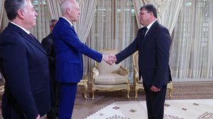 السفير التونسي الجديد لدى روسيا طارق بن سالم (يمين)- وكالة الأنباء التونسية