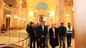 احتفت السفارة الإسرائيلية في مصر بزيارة وزير السياحة والآثار المصري لمعبد يهودي "إلياهو هنابي" بمحافظة الإسكندرية