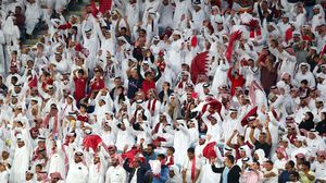 وقف مشجعو المنتخب القطري احتراما للنشيد الوطني السعودي- موقع اتحاد الكرة القطري