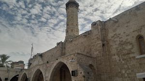 المسجد العمري الكبير في قطاع غزة.. أكبر المساجد وأعرقها في القطاع  (عربي21)