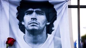 شكلت وفاة أسطورة كرة القدم الأرجنتينية مارادونا أبرز حدث في عام كورونا- أرشيف