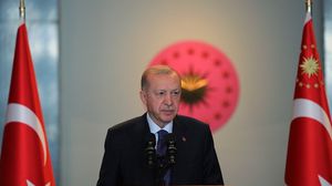 أردوغان قال إنه سيتابع شخصيا مساءلة المسؤولين عن حادثة الكتب- الأناضول