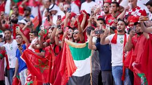لم ينسَ المنتخب المغربي في السابق مثل سائر المنتخبات والجماهير العربية فلسطين وعلمها - بطولة / تويتر