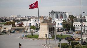 يؤكد تطور الأوضاع في تونس خلال الأشهر الأخيرة المزيد من تعمق حالة الانسداد على كل المستويات  (الأناضول)