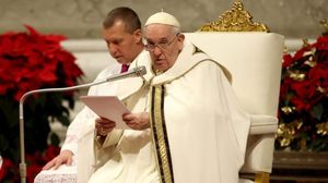 لطالما أثار البابا فرنسيس جدلًا من مواقفه الليبرالية بشأن الميول الجنسية- جيتي