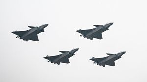 الصين استخدمت 71 طائرة حربية ومسيرة في المناورة الجوية - جيتي