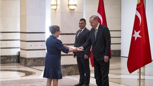 قدمت السفيرة الإسرائيلية الجديدة في أنقرة كتاب اعتمادها إلى أردوغان- الأناضول