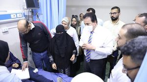 وزير الصحة المصري زار مستشفى قويسنا وأكد أن "الدولة لن تسمح بمساس كرامة أبنائها من الفرق الطبية"- وزارة الصحة