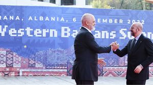 رجحت فرانس برس أن يقدم الاتحاد الأوروبي حزمة مساعدات لدول غرب البلقان بقيمة مليار يورو- تويتر
