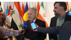 حسين عرنوس رئيس حكومة النظام السوري في طهران - إنترنت