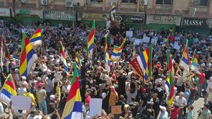 استمرار المظاهرات في ساحة الكرامة بمحافظة السويداء للاحتجاج على النظام - الأناضول