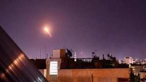 سقوط صاروخ في مناطق مفتوحة في أراض إسرائيلية أطلق من سوريا - إنترنت