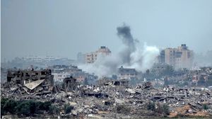 الفلسطينيون اضطروا إلى ترك منازلهم في قطاع غزة- جيتي