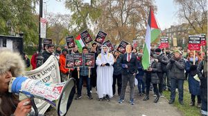 متظاهرون بريطانيون يطالبون بوقف الحرب على قطاع غزة.. عربي21
