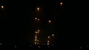 القسام تستهدف تل أبيب برشقة صاروخية - إكس