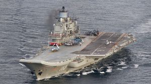 سفن شبحية تنقل أسلحة بين كوريا وروسيا - إنرتنت 