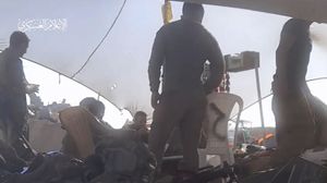 الجنود لحظة رصدهم وتصويرهم داخل خيامهم في جحر الديك- إعلام القسام