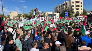 تظاهرات أمام السفارة الأمريكية في عمّان ضد دعم الاحتلال- الأناضول