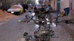بقايا سيارة مفخخة انفجرت في بغداد الخميس (أرشيفية) - أ ف ب