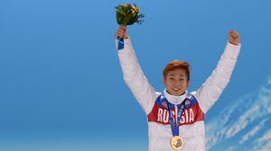 الروسي فيكتور آن وذهبية سباق التزحلق على الجليد - أ ف ب