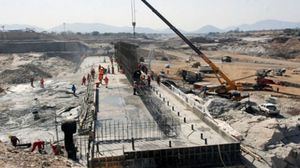 ما يزال العمل مستمرا في بناء السد مع رفض أثيوبيا المتكرر طلبات مصر وقفه - أ ف ب
