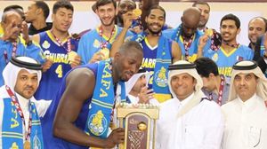 الغرافة تحتفل بكأس الدوري القطري لكرة السلة - موقع الغرافة