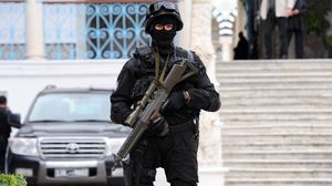 قوات الأمن التونسية خلال حراسة الجمعية التأسيسية الوطنية - أ ف ب