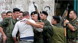 أمن السلطة يعتقل فلسطينيا في الضفة الغربية - أرشيفية
