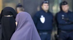 حكومة مقاطعة كيبيك تستعد لإصدار تشريع يحظر على الموظفين العموميين ارتداء رموز دينية بما فيها الحجاب- أرشيفية 