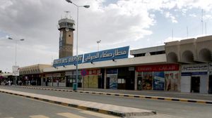 مساء الاثنين الماضي نفذ طيران التحالف عدة غارات على مطار صنعاء الذي يسيطر عليه الحوثيون