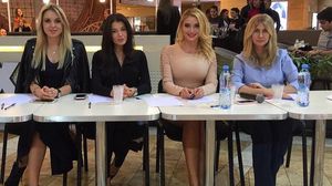 لجنة التحكيم في انتقاء مرشحات ملكة جمال روسيا - فيسبوك