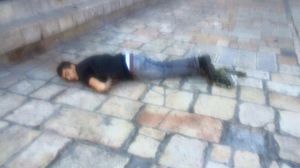 الإعلام العبري ذكر أن الشاب حاول طعن أحد الجنود الإسرائيليين مؤكدا أنه "قتل"- أرشيفية