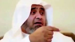 أستاذ الشريعة في جامعة أم القرى الشيخ الشريف حاتم العوني- يوتيوب