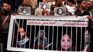 نقابة الصحفيين المصريين أطلقت حملة خلال العام الماضي (الصحافة مش جريمة) ـ أرشيفية 