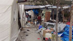 هجر بعد النازحين مخيماتهم سابقا بسبب تعرضها للقصف - عربي21 (أرشيفية)