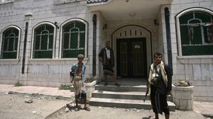 بعد انقلابهم سيطر الحوثيون على عدد من مقرات وسائل الإعلام الرسمية- أ ف ب