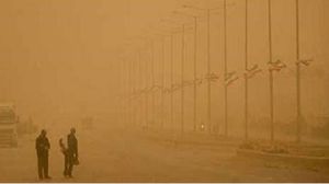 الرطوبة العالية والغبار تسببا بانقطاع الكهرباء- فارس