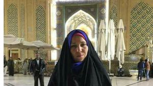 سميرة مواقي في زيارة لها إلى مرقد شيعي بمدينة النجف- فيسبوك