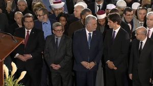 رئيس الوزراء الكندي يتقدم المجتمع المسلم في كيبيك في مراسم تشييع جثامين القتلى- الأناضول 
