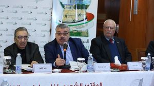 دعا المجتمعون العرب إلى التحرك لإفشال صفقة القرن - (موقع المؤتمر)