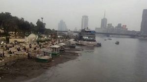 صورة صادمة لانحسار المياه عن ضفاف النيل بشكل ملحوظ في القاهرة- تويتر