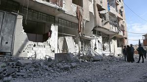 المرصد السوري لحقوق الإنسان ذكر أن عدد القتلى في الغوطة وصل لـ300 قتيل منذ بداية التصعيد- جيتي