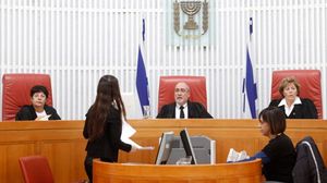 مشروع قانون تقدمت به وزيرة القضاء آيليت شاكيد يحظر أن تنظر المحكمة العليا في قضايا مصادرة أراضي الضفة الغربية