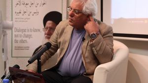  فالح عبد الجبار هو أحد أبرز علماء الاجتماع في العراق- يوتيوب