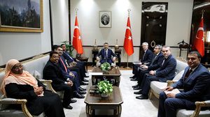 تسلمها نائب الرئيس التركي فؤاد أوقطاي خلال استقباله ممثل الرئيس السوداني الخاص حامد ممتاز- الأناضول