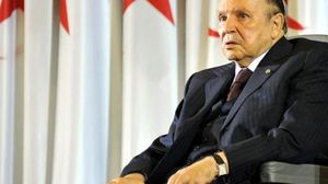 الديبلوماسي الجزائري السابق محمد العربي زيتوت يتوقع إلغاء العهد الخامسة وإحداث تغيير شكلي (الأناضول)